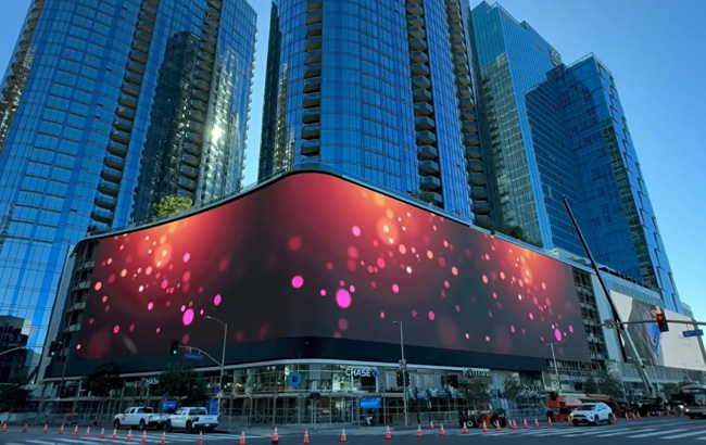 CIRCA LA LED Display Exterior